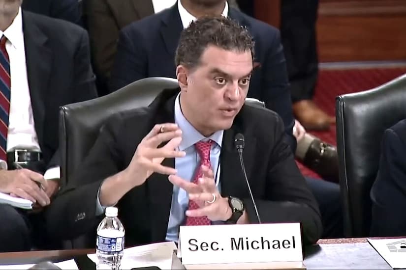 War Department's Science Enterprise Maintains Tight Focus on Half-Dozen Key Areas
